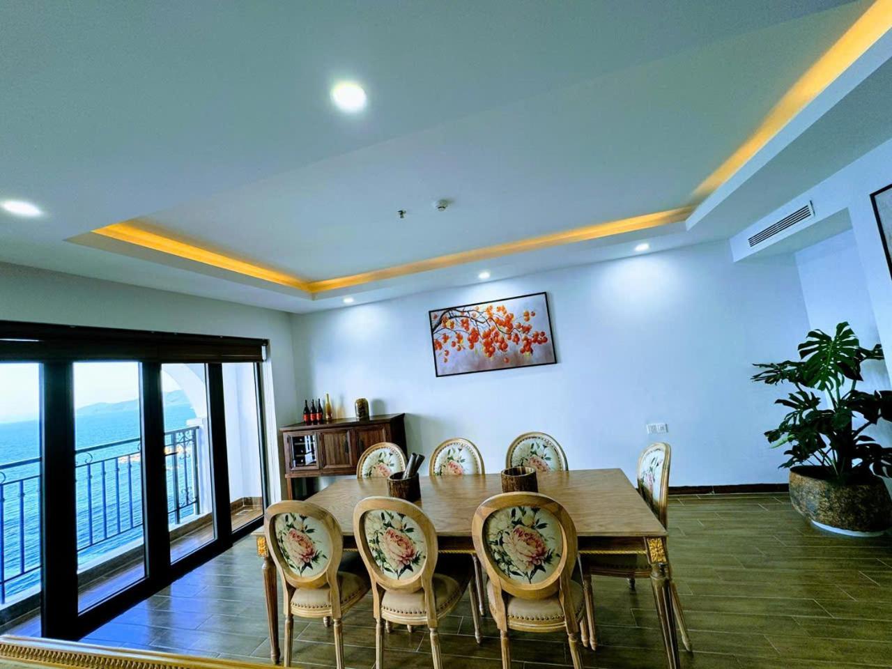 Putin Hotel На Транг Екстериор снимка