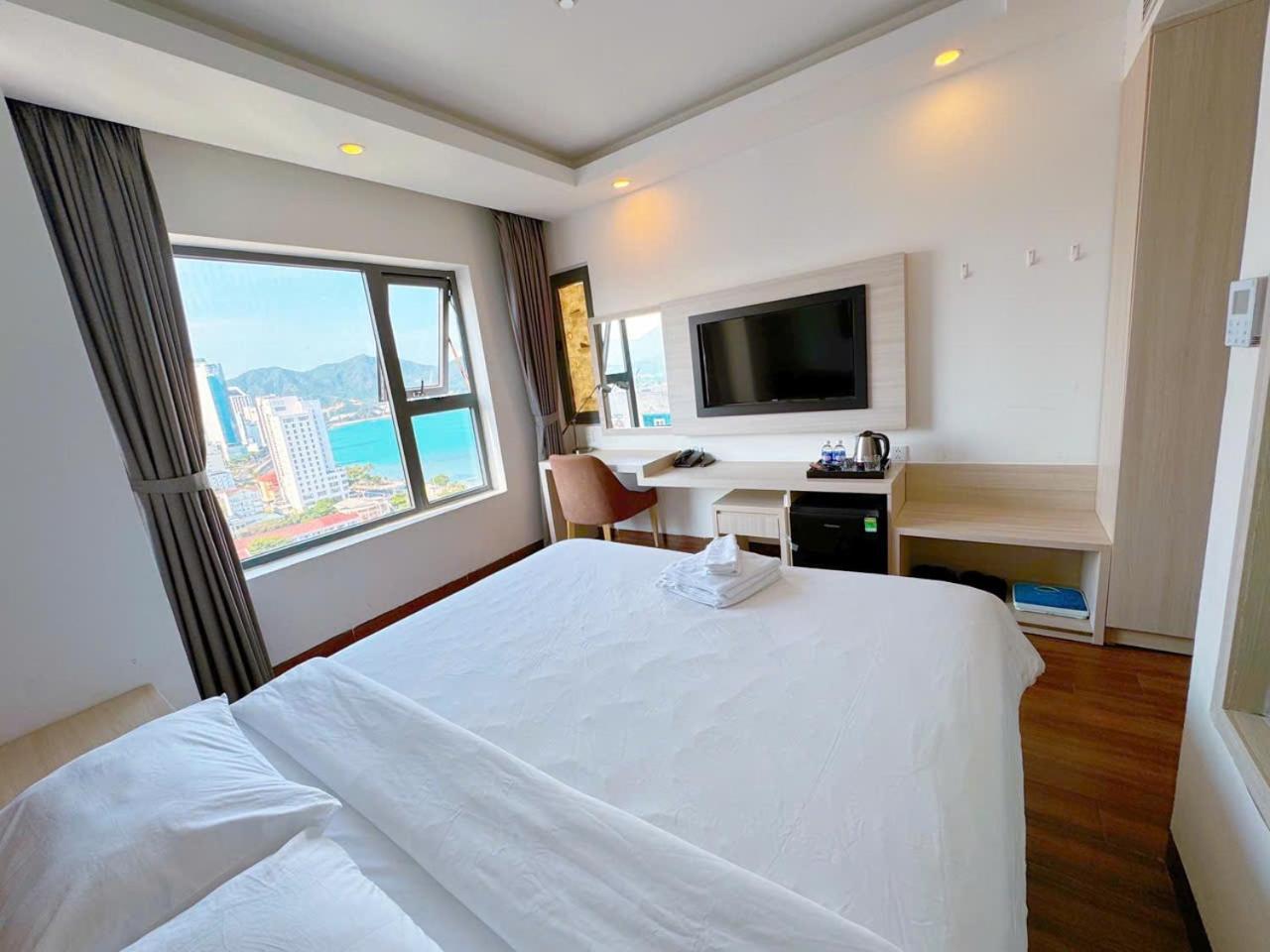 Putin Hotel На Транг Екстериор снимка